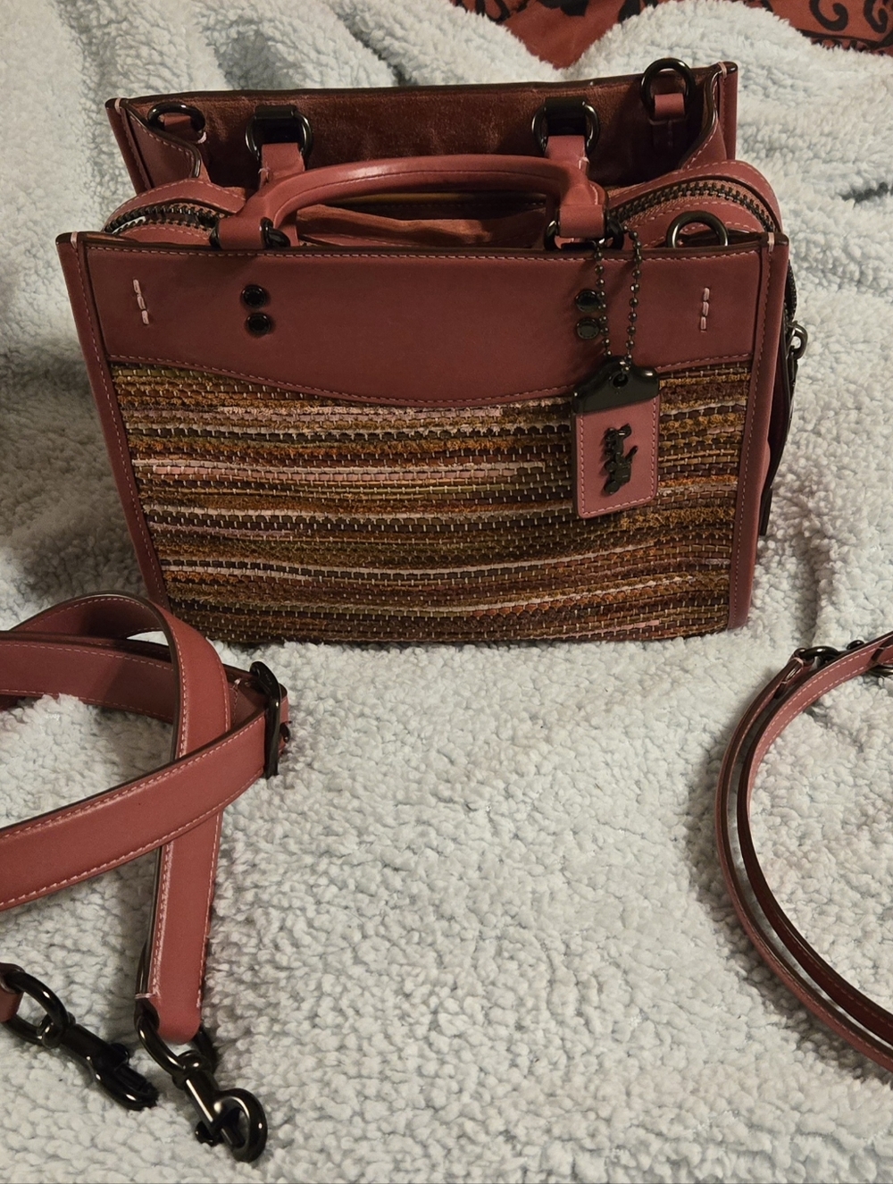 Coach Upwoven Rogue 25 1941